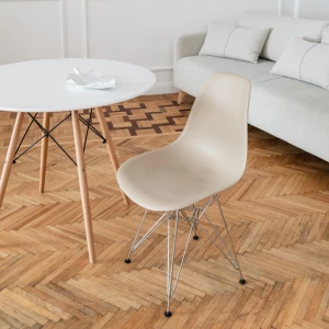 Второе фото. DERSTUHL Комплект стульев пластиковых 4 шт Chrom Eames