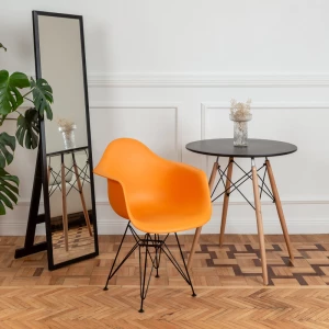 Второе фото. DERSTUHL Стул-кресло из пластика Black Eames