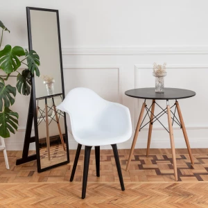 Второе фото. DERSTUHL Стул-кресло из пластика Plast Eames