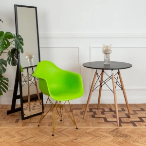 Второе фото. DERSTUHL Комплект стульев пластиковых 2 шт Gold Eames