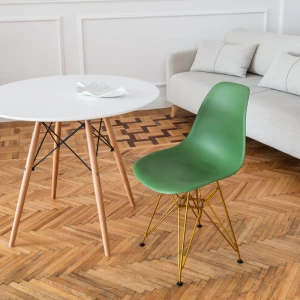 Второе фото. DERSTUHL Стул пластиковый Gold Eames