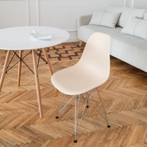 Второе фото. DERSTUHL Комплект стульев пластиковых 2 шт Chrom Eames