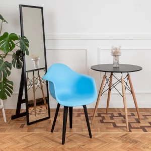 Второе фото. DERSTUHL Стул-кресло из пластика Plast Eames