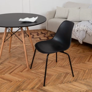 Второе фото. DERSTUHL Комплект стульев пластиковых 2 шт Elegant Black Eames