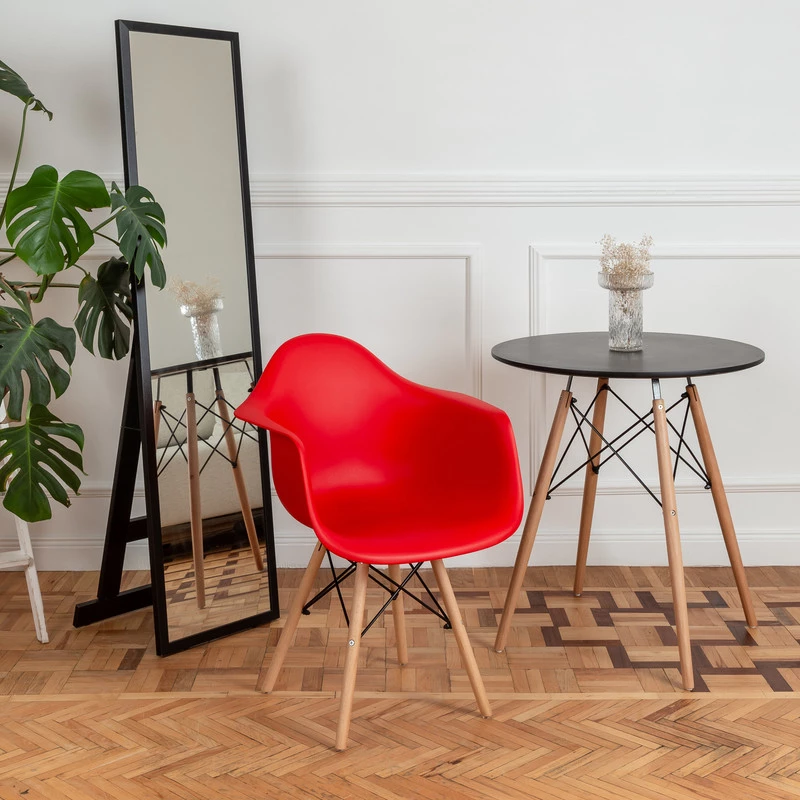 DERSTUHL Комплект стульев пластиковых 2 шт Wood Eames (изображение №6)