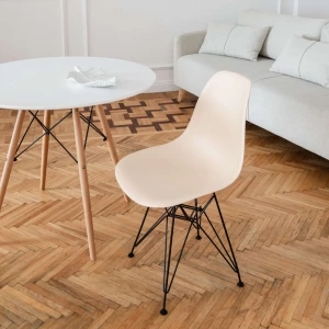 Второе фото. DERSTUHL Комплект стульев пластиковых 2 шт Black Eames