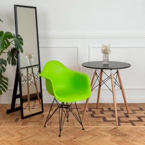 Второе фото. DERSTUHL Комплект стульев пластиковых 4 шт Black Eames