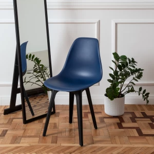 Второе фото. DERSTUHL Стул пластиковый Plast Eames