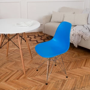 Второе фото. DERSTUHL Комплект стульев пластиковых 2 шт Chrom Eames