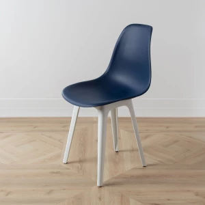 Второе фото. DERSTUHL Комплект стульев пластиковых 2 шт Plast White Eames