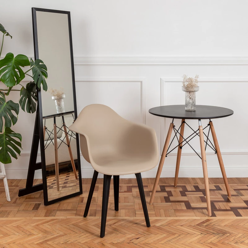 DERSTUHL Комплект стульев пластиковых 4 шт Plast Eames (изображение №8)