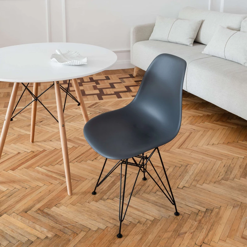 DERSTUHL Комплект стульев пластиковых 2 шт Black Eames (изображение №6)