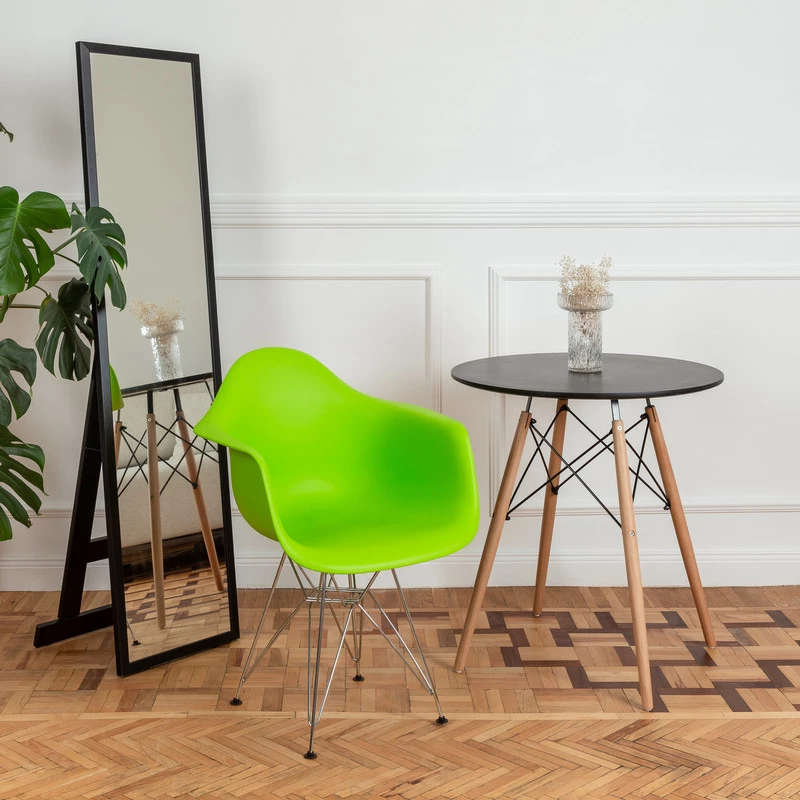 DERSTUHL Комплект стульев пластиковых 4 шт Chrom Eames (изображение №6)