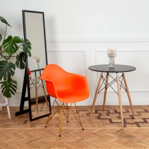 Второе фото. DERSTUHL Комплект стульев пластиковых 2 шт Gold Eames