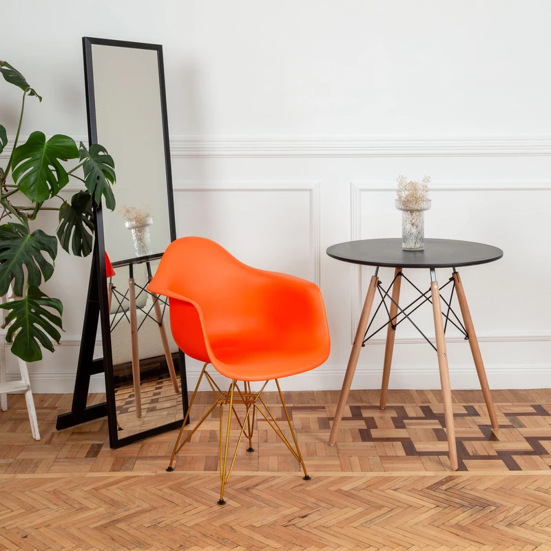 DERSTUHL Комплект стульев пластиковых 4 шт Gold Eames (изображение №6)