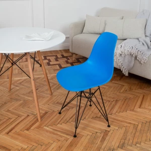 Второе фото. DERSTUHL Стул пластиковый Black Eames