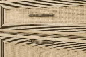 Второе фото. Прихожая Карина