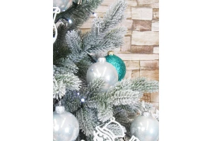 Второе фото. Искусственная ель Юта