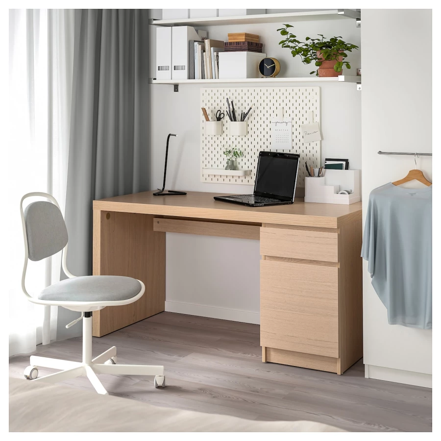 Письменный стол  - IKEA MALM  /МАЛЬМ  ИКЕА, 140х73 см, под беленый дуб (изображение №2)