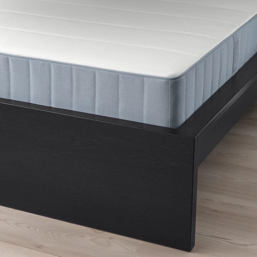 Кровать - IKEA MALM, 200х140 см, матрас средней жесткости, черный, МАЛЬМ ИКЕА (изображение №4)