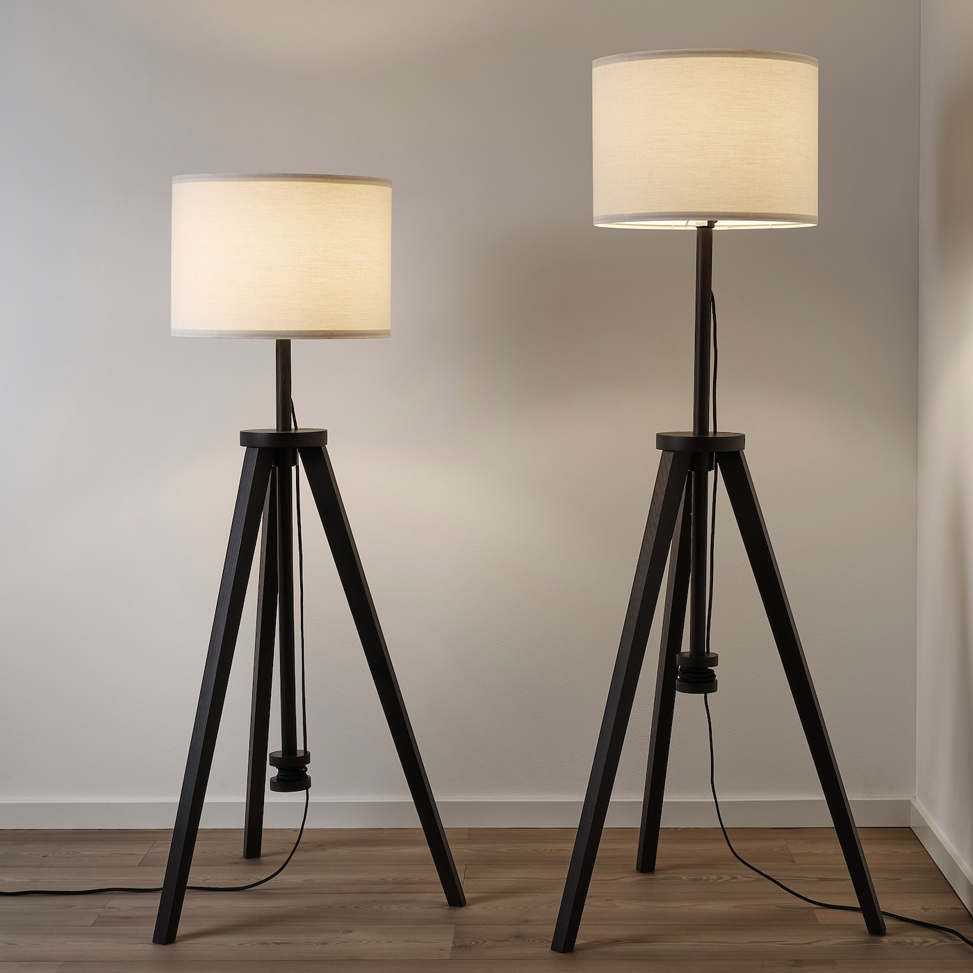 ikea LAUTERS ラウテル Торшер - IKEA LAUTERS/ЛАУТЕРС ИКЕА, 151 см, черный/белый за 16929