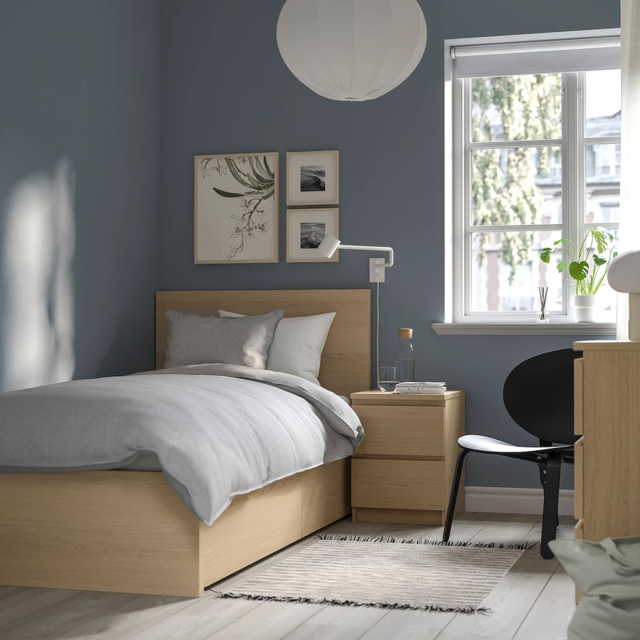 Каркас кровати с 2 ящиками для хранения - IKEA MALM/LUROY/LURÖY, 90х200 см, дубовый шпон, беленый МАЛЬМ/ЛУРОЙ ИКЕА (изображение №4)