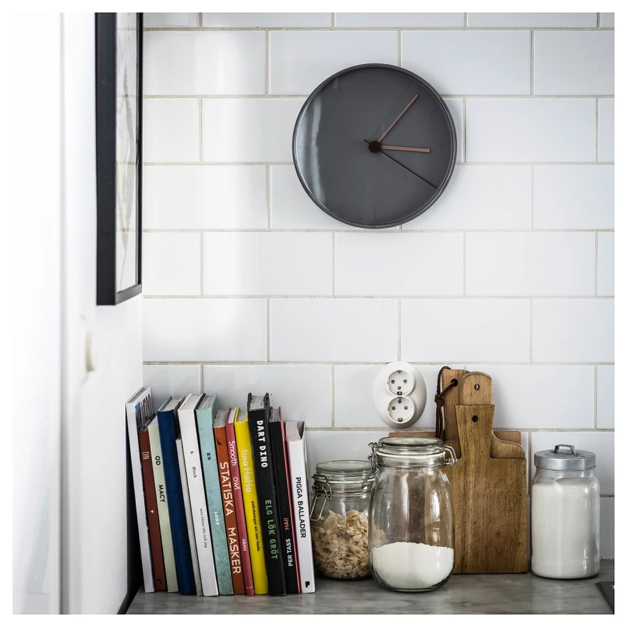 Настенные часы - IKEA BONDTOLVAN/БОНДТОЛВАН ИКЕА, 25 см, серый (изображение №4)