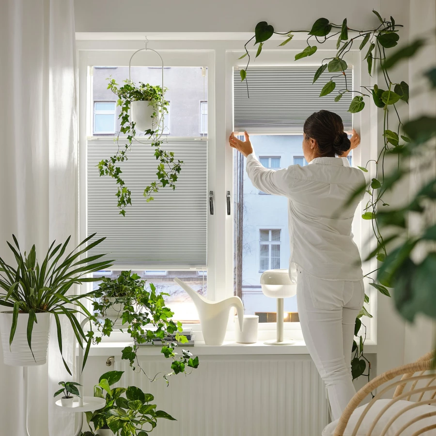 Затемняющие жалюзи плиссе - IKEA HORNVALLMO, 130х60 см, белый, ИКЕА (изображение №2)