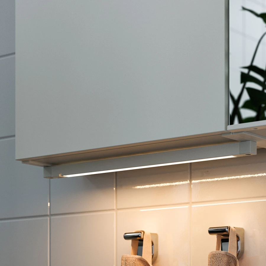 Светодиодное освещение шкафа - IKEA SILVERGLANS/СИЛЬВЕРГЛАНДС ИКЕА, 40х1,8х1,8 см, белый (изображение №3)
