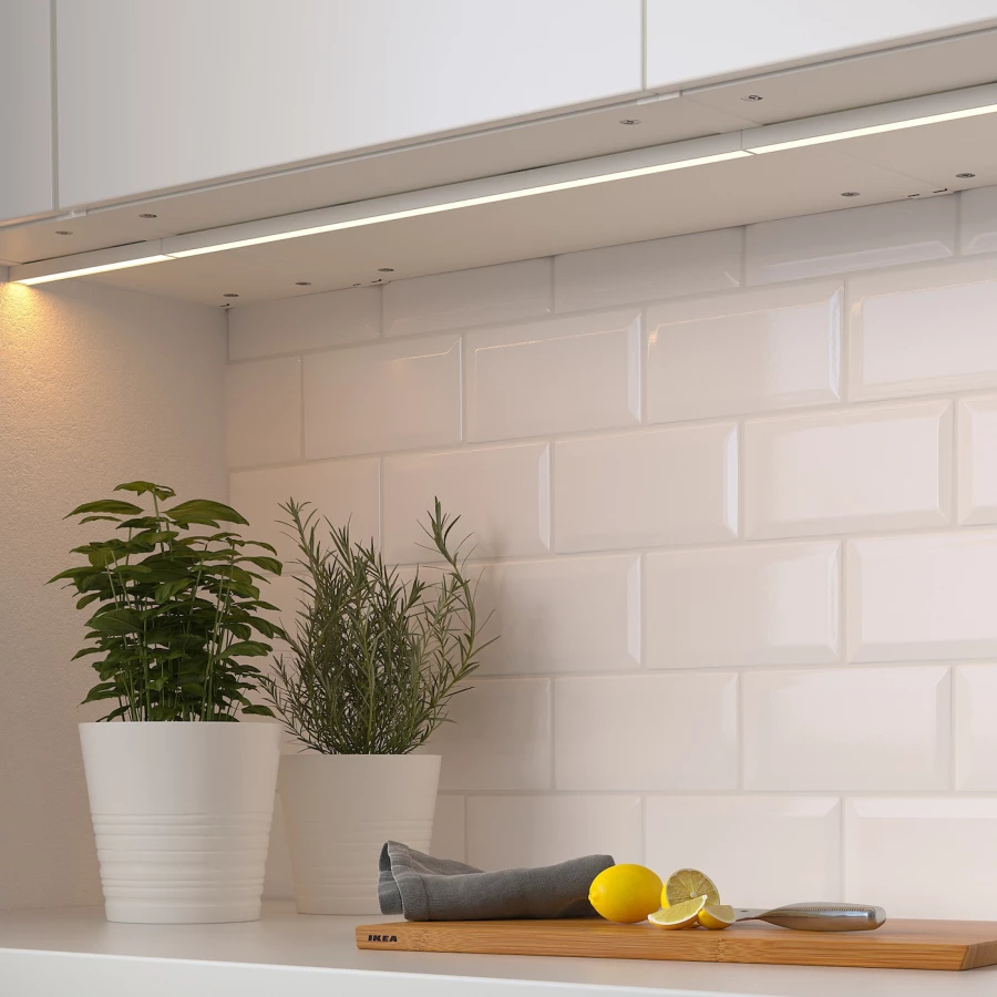 Светодиодная лента для кухонной столешницы - IKEA MITTLED/МИТТЛЕД ИКЕА, 20х2х1,4 см, белый (изображение №2)