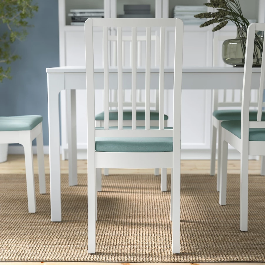 Деревянный стул с мягкой обивкой - EKEDALEN IKEA/ ЭКЕДАЛЕН ИКЕА, 95х45х51 см, белый/голубой (изображение №3)