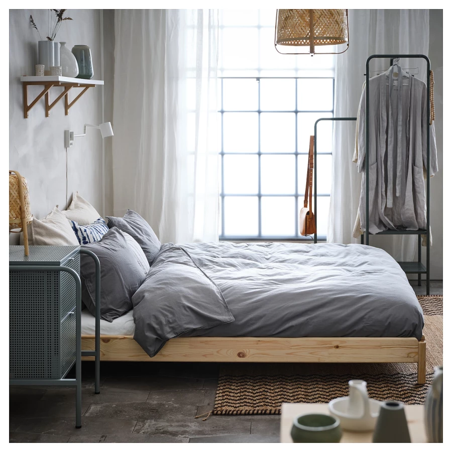Складная кровать с 2 матрасами - IKEA UTÅKER/UTAKER, 200х80 см, матрас средне-жесткий, сосна, УТОКЕР ИКЕА (изображение №8)