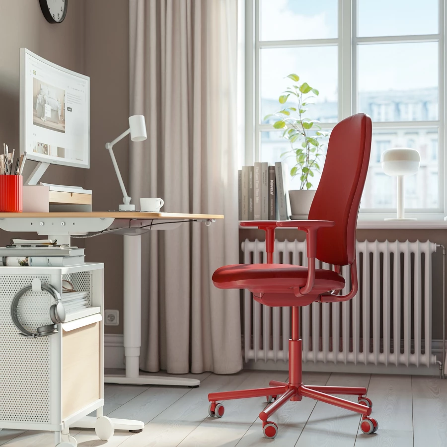 Офисный стул с подлокотниками - IKEA SMÖRKULL/SMORKULL/СМЁРКУЛЛ ИКЕА, 104х66х59 см, красный (изображение №6)