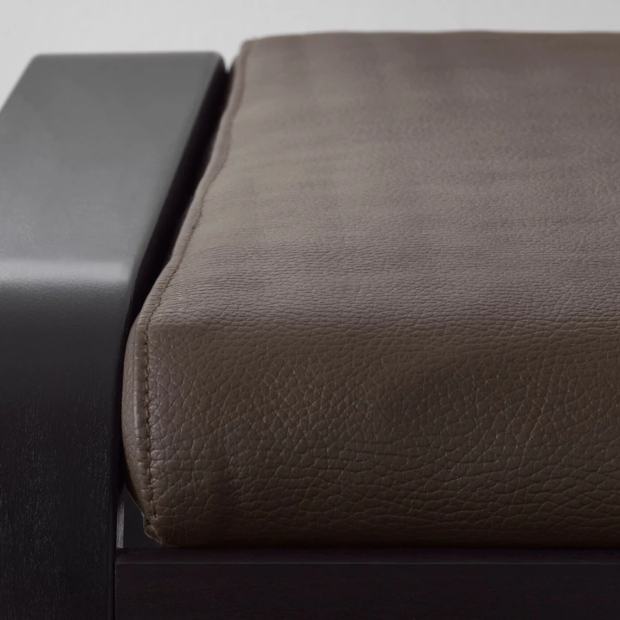 Кресло с подставкой для ног - IKEA POÄNG/POANG/ИКЕА ПОЭНГ , 100х82х68см, черно-коричневый/глос темно-коричневый (изображение №6)