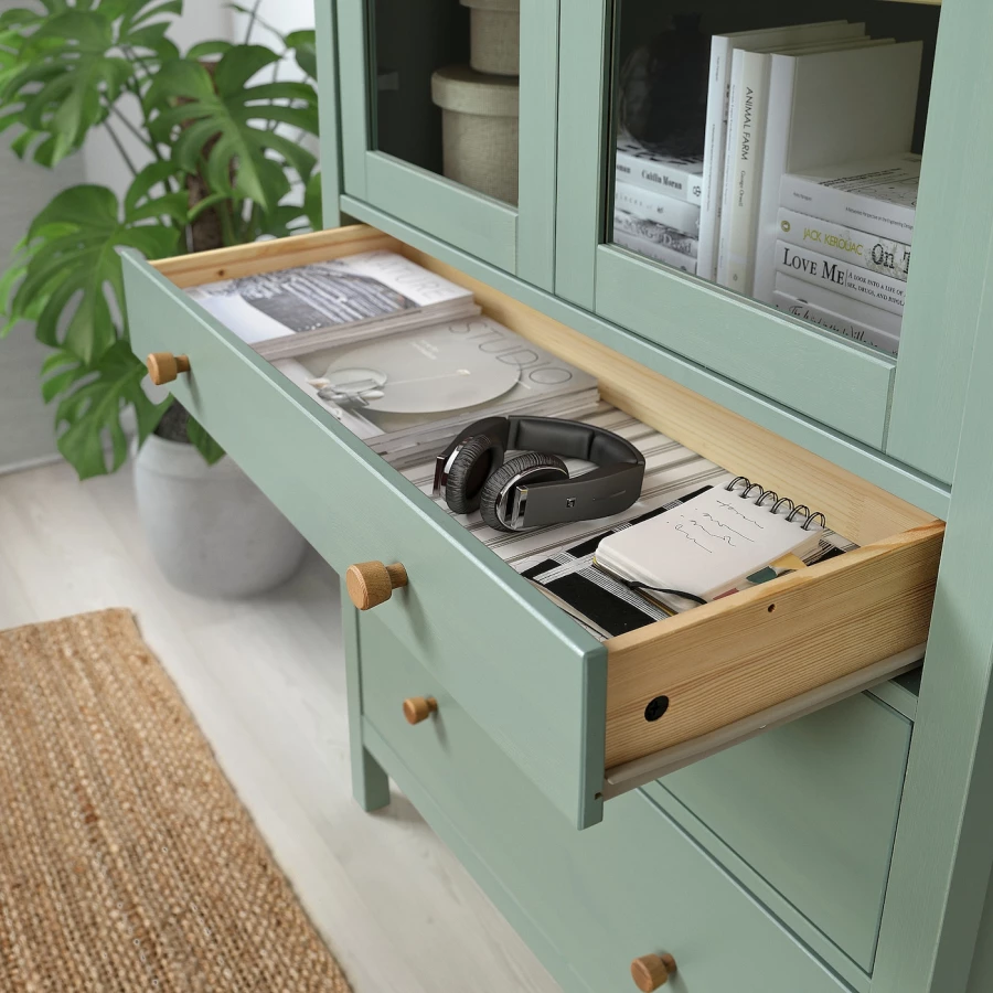 Шкаф со стеклянными дверцами - IKEA HEMNES/ХЕМНЭС ИКЕА, 90x197 см, серо-зеленая/светло-коричневая морилка (изображение №6)