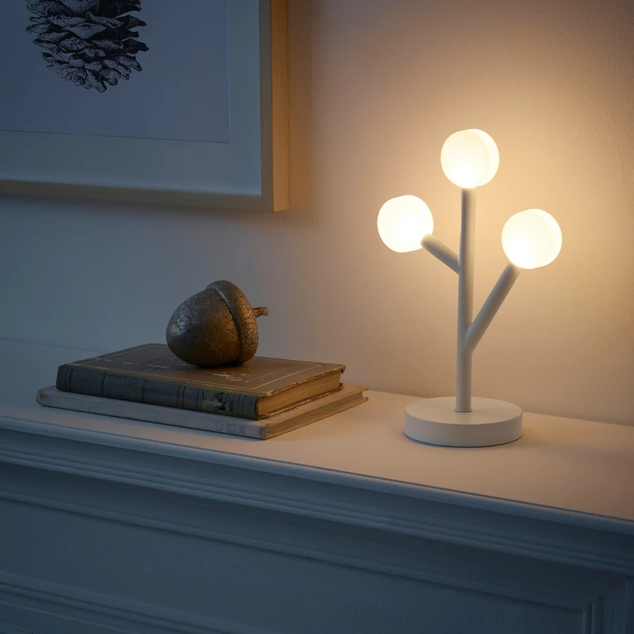 STRÅLA Декоративная настольная светодиодная лампа на батарейках ИКЕА (изображение №5)