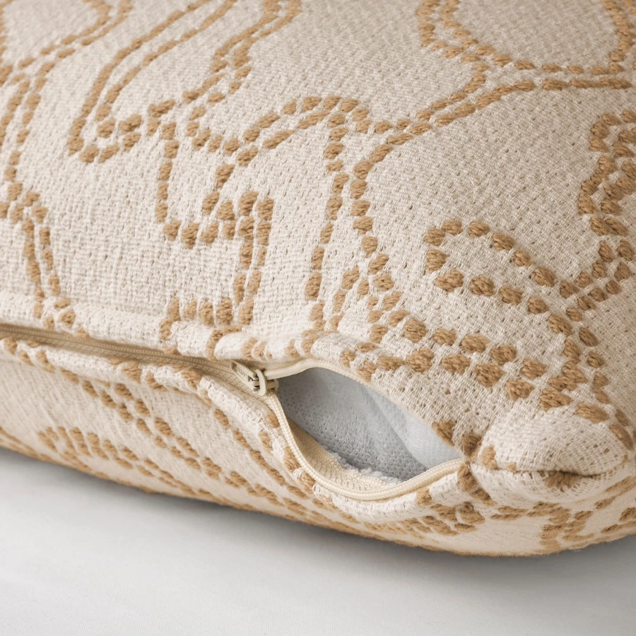Чехол на подушку - GULDFLY IKEA/ ГОЛДФЛУ ИКЕА, 50х50 см,  светлый (изображение №2)