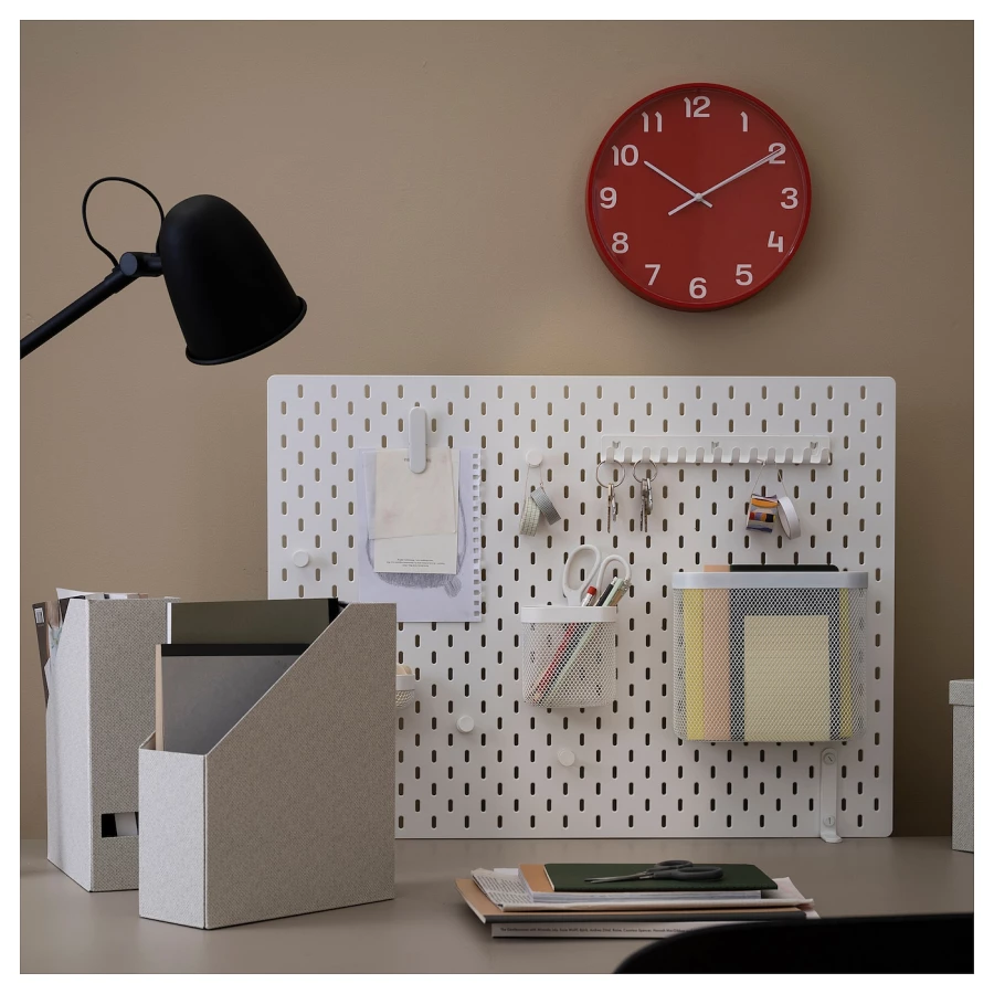 Настенные часы IKEA PLUTTIS/ПЛАТТИС ИКЕА, 28 см, белый/красный (изображение №4)