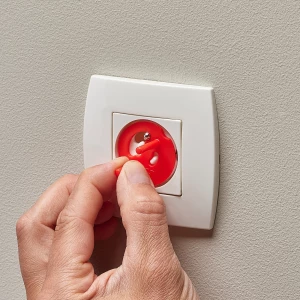 Второе фото. Заглушки для розеток - IKEA PATRULL/ПАТРУЛЛ ИКЕА, 2х2,8 см, белый, 12 шт