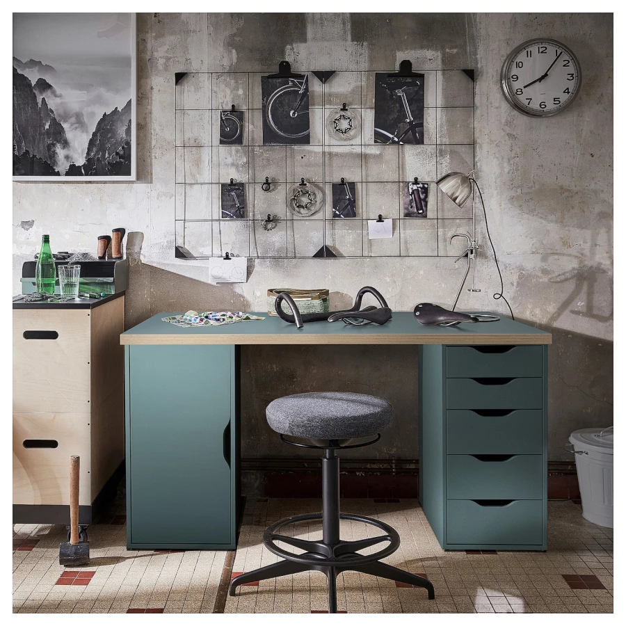 Письменный стол с ящиками - IKEA LAGKAPTEN/ALEX, 140х60 см, серый/черный, ЛАГКАПТЕН/АЛЕКС ИКЕА (изображение №4)
