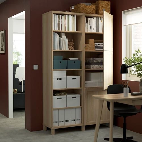 Книжный шкаф с дверцей - IKEA BESTA, 120x42x202 см, светло-коричневый, БЕСТО ИКЕА (изображение №2)