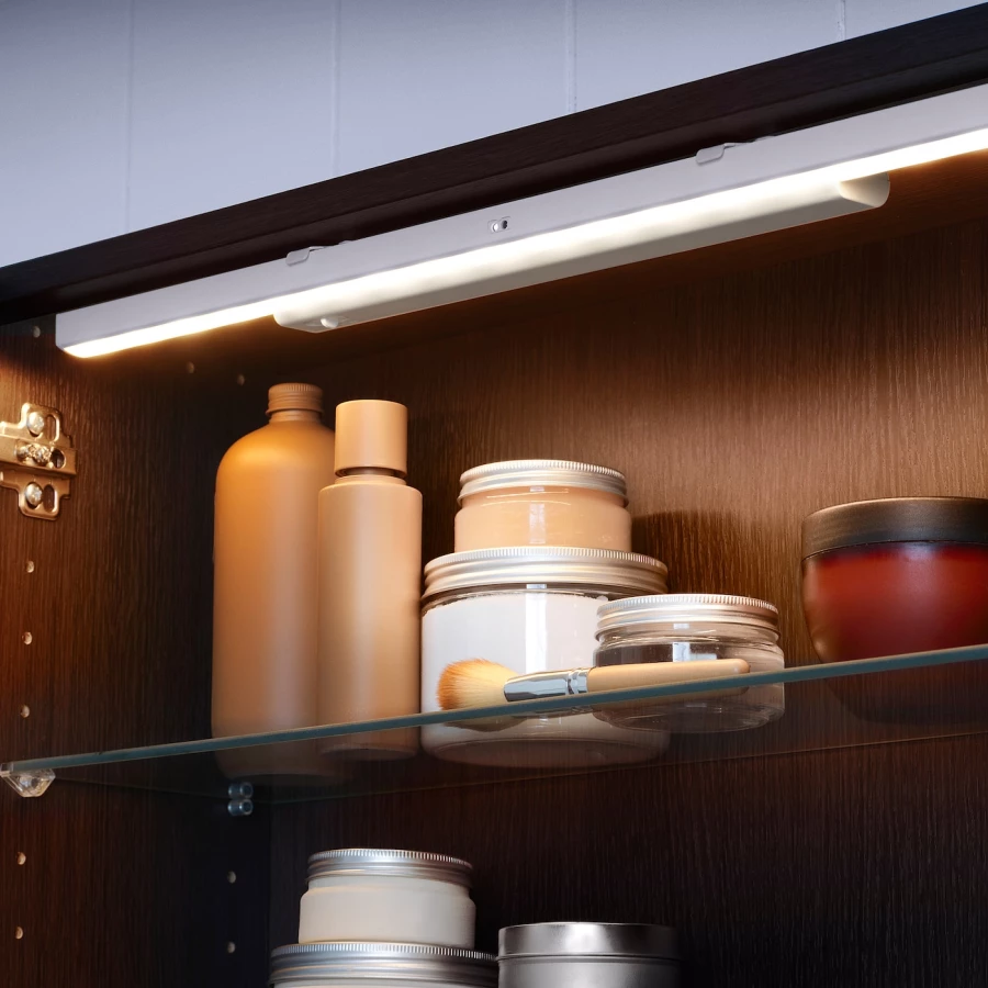 накладной светильник на кухню под шкаф на батарейках