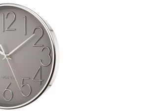 Второе фото. Часы настенные Aviere