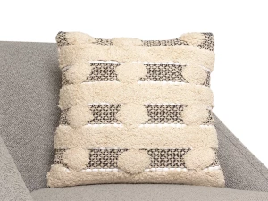 Второе фото. Чехол на подушку Aracelis