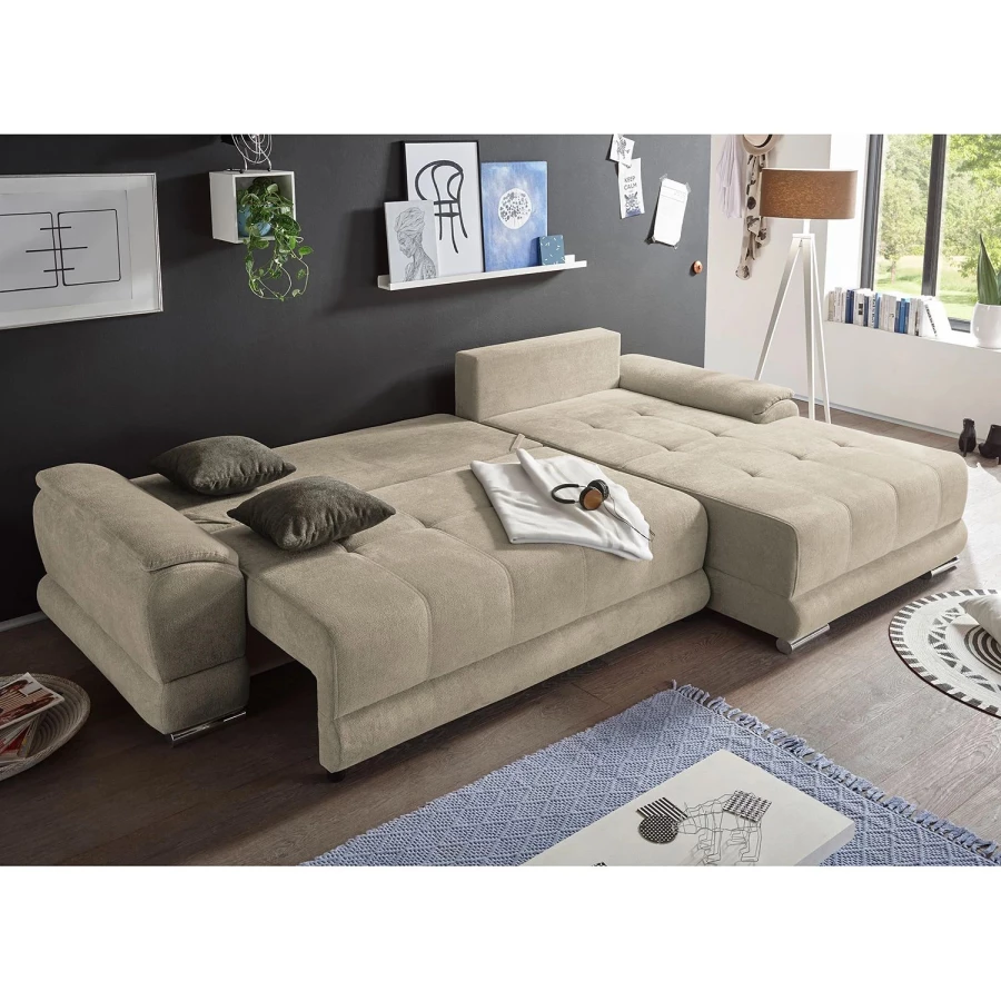 Прямые диваны – неотъемлемый атрибут меблировки дома