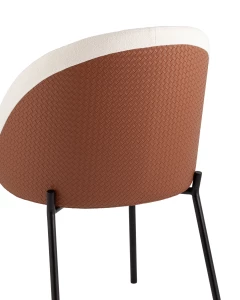 Второе фото. Стул обеденный Adelinde бежевый с коричневой экокожей