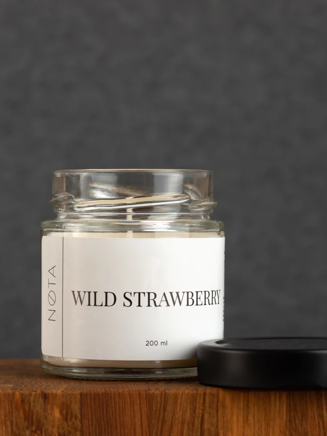 Свеча ароматическая Nota Wild strawberry (изображение №5)