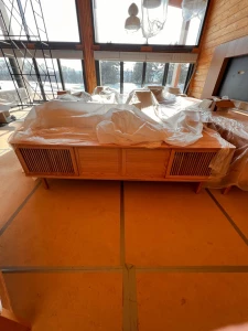 Второе фото. Тумба под ТВ со вставками. Товар уцененный