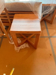 Стол журнальный квадратный. Товар уцененный