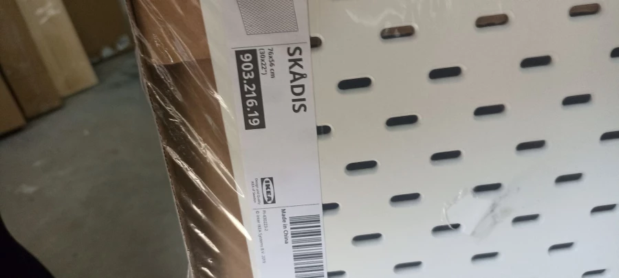 Комбинированная перфорированная доска  - SKÅDIS / SKАDIS IKEA/ СКОДИС  ИКЕА,  76х56 см, белый. Товар уцененный (изображение №3)